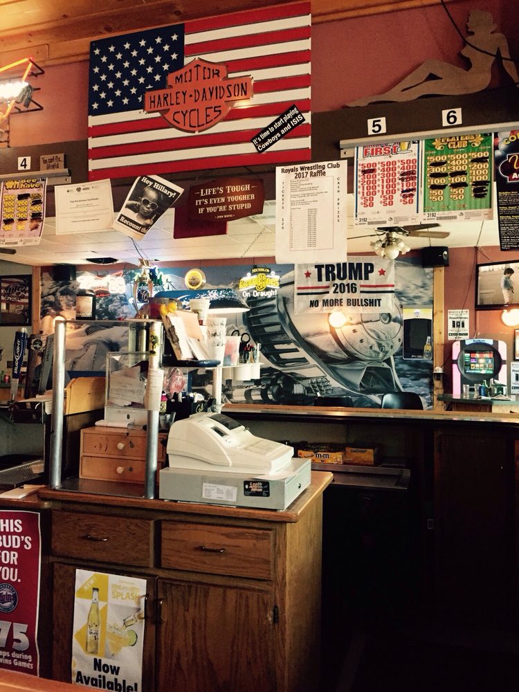 SCOTTIE’S LOG BAR Updated July 2024 12 Reviews 109 E Centre St