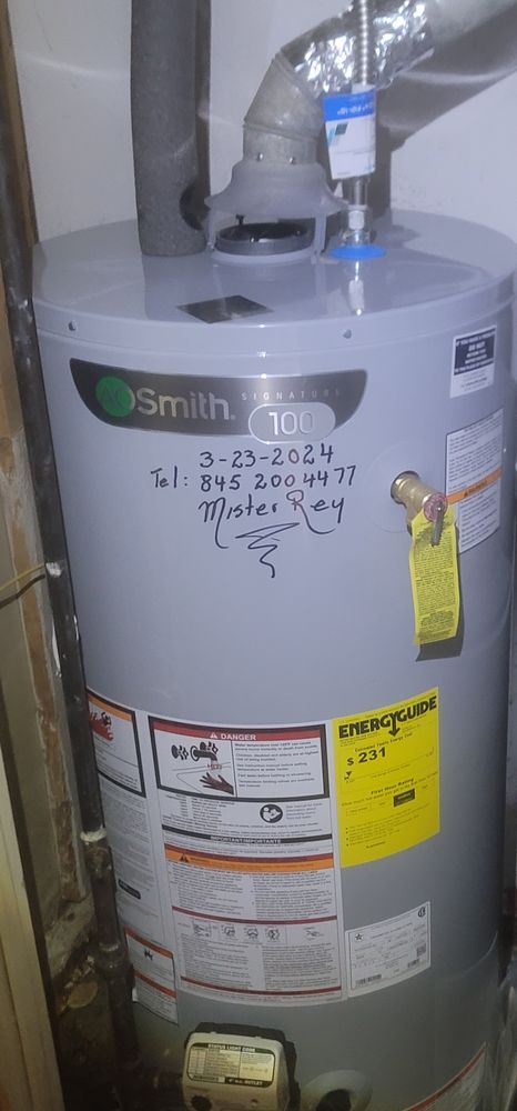 Slide of Mister Rey Electric & Plumbing services