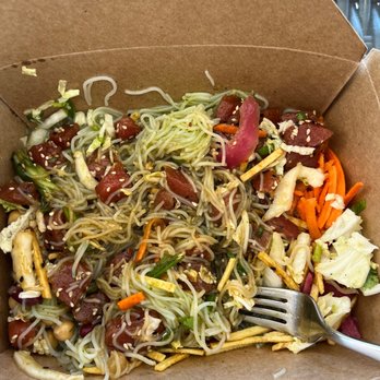 Irie Island Eats - poke bowl with tuna - Coffee & Tea Near Me - Marathon, Florida