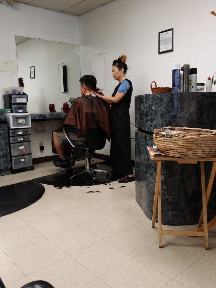 RUDY’S BARBER SHOP Updated September 2024 13 Photos & 31 Reviews