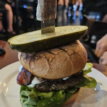 The Chef's Table - Peach Burger - New American Near Me - Rocklin, California