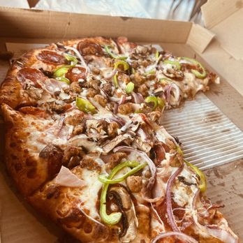 Canyon Pizza - Pizza Near Me - Moab, Utah