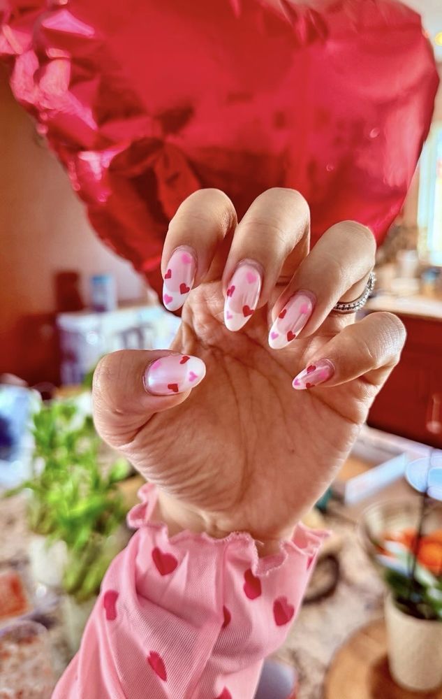 Katrina’s Nail Studio Logo