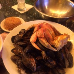 Mussels and crab legs