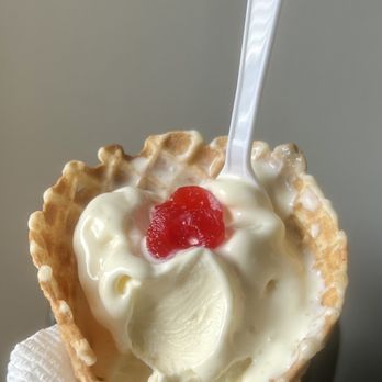 Andy's Frozen Custard - Key lime pie concrete, cherry on top. - Ice Cream & Frozen Yogurt Near Me - Oak Lawn, Illinois Andy's Frozen Custard - Key lime pie concrete, cherry on top. - Ice Cream & Frozen Yogurt Near Me - Oak Lawn, Illinois