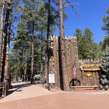 Bearizona - Walkable entrance - Zoos Near Me - Williams, Arizona