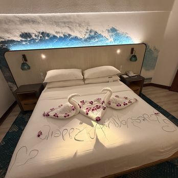 Sheraton Kauai Coconut Beach Resort - Hotels Near Me - Kapaa, Hawaii