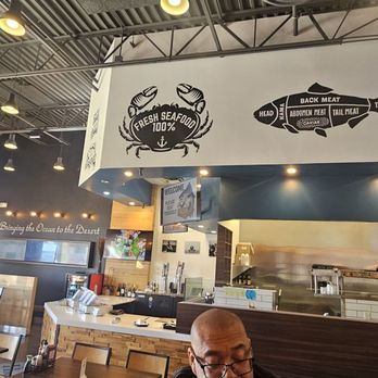 Hooked Seafood Grill - Seafood Near Me - Gilbert, Arizona