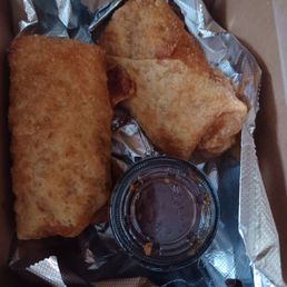 Buffalo Chicken Egg Rolls