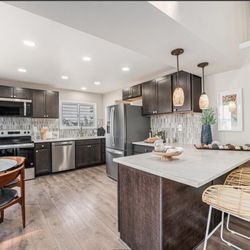 STS Home Staging - There are no finer things in life than an adorable kitchen.