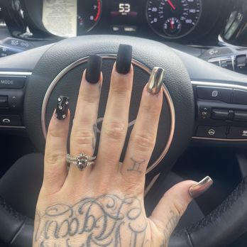 Lush Nail Bar - Nail Salons Near Me - Gilbert, Arizona Lush Nail Bar - Nail Salons Near Me - Gilbert, Arizona