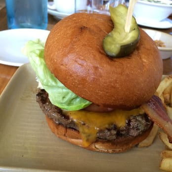 Benchmark Eatery - Benchmark Burger - New American Near Me - Santa Barbara, California