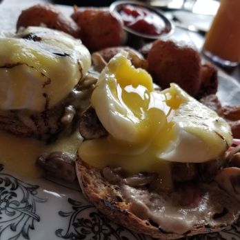 Chartier - Mushroom benny - French Near Me - Beaumont, Alberta