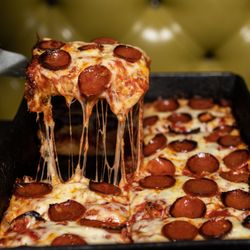 Green Lantern Pizza - That Cheesy Pull of the Detroit Style Pizza!