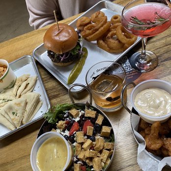 Woodburn Brewing - Small Salad with beans and tofu Hummus appetizer. Veggie burger. - Breweries Near Me - Cincinnati, Ohio Woodburn Brewing - Small Salad with beans and tofu Hummus appetizer. Veggie burger. - Breweries Near Me - Cincinnati, Ohio