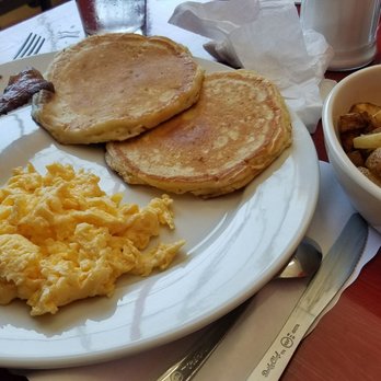 Fat Cat - Breakfast Special. The pancakes are fluffy and crispy! - Bakeries Near Me - Rosarito, BCN Fat Cat - Breakfast Special. The pancakes are fluffy and crispy! - Bakeries Near Me - Rosarito, BCN