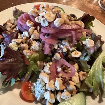 McMenamins Oak Hills - Brewers salad - Brewpubs Near Me - Portland, Oregon McMenamins Oak Hills - Brewers salad - Brewpubs Near Me - Portland, Oregon