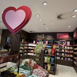 Lindt