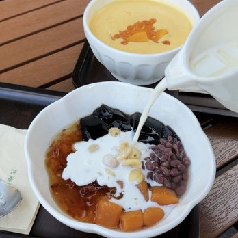 Makkee Dessert - Mango Pomelo Sago and Makkee Deluxe | IG: xstina.eats - Desserts Near Me - Mountain View, California Makkee Dessert - Mango Pomelo Sago and Makkee Deluxe | IG: xstina.eats - Desserts Near Me - Mountain View, California