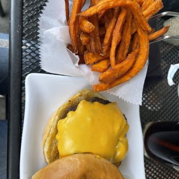 5 Star Burgers - Old timer burger and sweet potato fries - American Near Me - Albuquerque, New Mexico