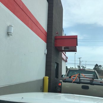 Arby's - cars parked in a parking lot - Fast Food Near Me - WAVELAND, Mississippi