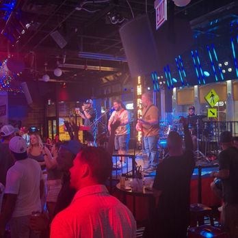Tin Roof - Music Venues Near Me - Chicago, Illinois Tin Roof - Music Venues Near Me - Chicago, Illinois