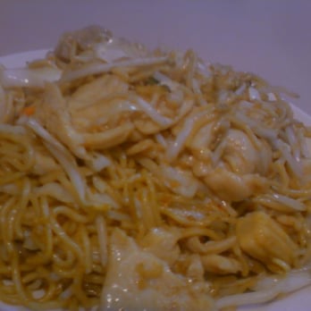 Wong's Garden - Chicken lo mein - Chinese Near Me - Portland, Oregon Wong's Garden - Chicken lo mein - Chinese Near Me - Portland, Oregon