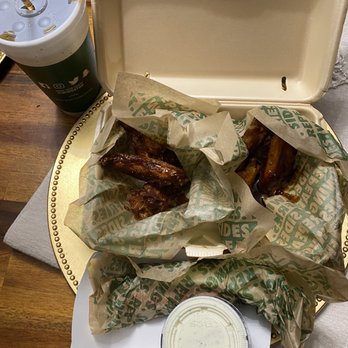 Wingstop - 6 piece classic wing combo - Chicken Wings Near Me - Virginia Beach, Virginia