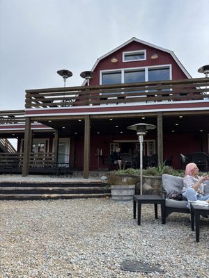 Tiger Mountain Vineyards & Wedding Venue by null