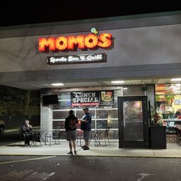 MOMO'S SPORTS BAR - Updated January 2026 - 153 Photos & 152
