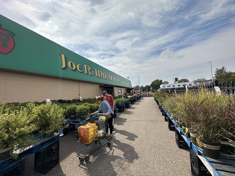 JOE RANDAZZOS FRUIT & VEGETABLE MARKET Updated October 2024 34