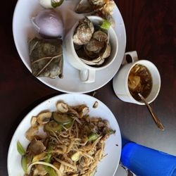 Waha Buffet - Steamed sweet buns, mushroom and chicken glutinous rice wrapped in lotus leaves, clams, hibachi, spicy and sour mushroom soup