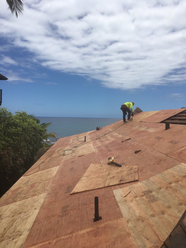 Slide of Valley Isle Roofing