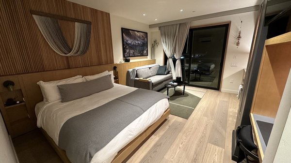 Desolation Hotel by null