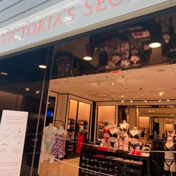 Victoria's Secret & PINK