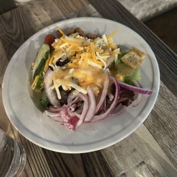 423 Main Bar Grill & Rooftop - Salad - Burgers Near Me - Rochester, Michigan