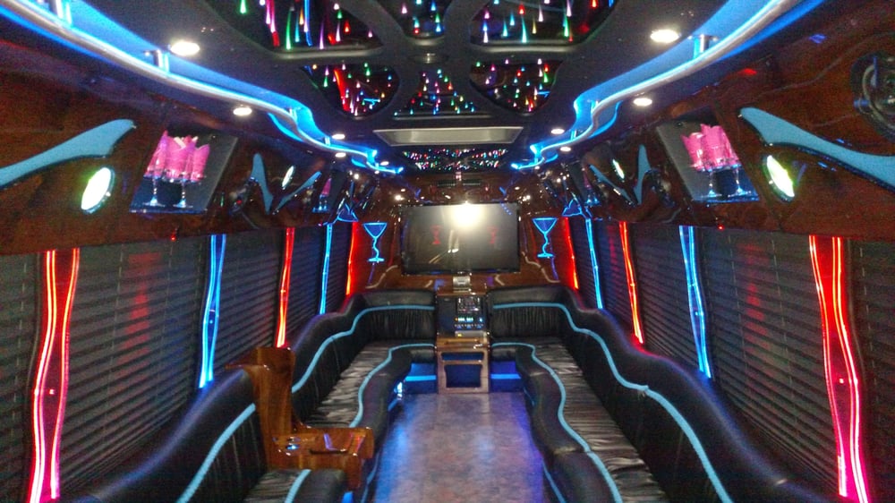 WHITE KNIGHT LIMOUSINE Updated September 2024 Scottdale, Pennsylvania Limos Phone Number