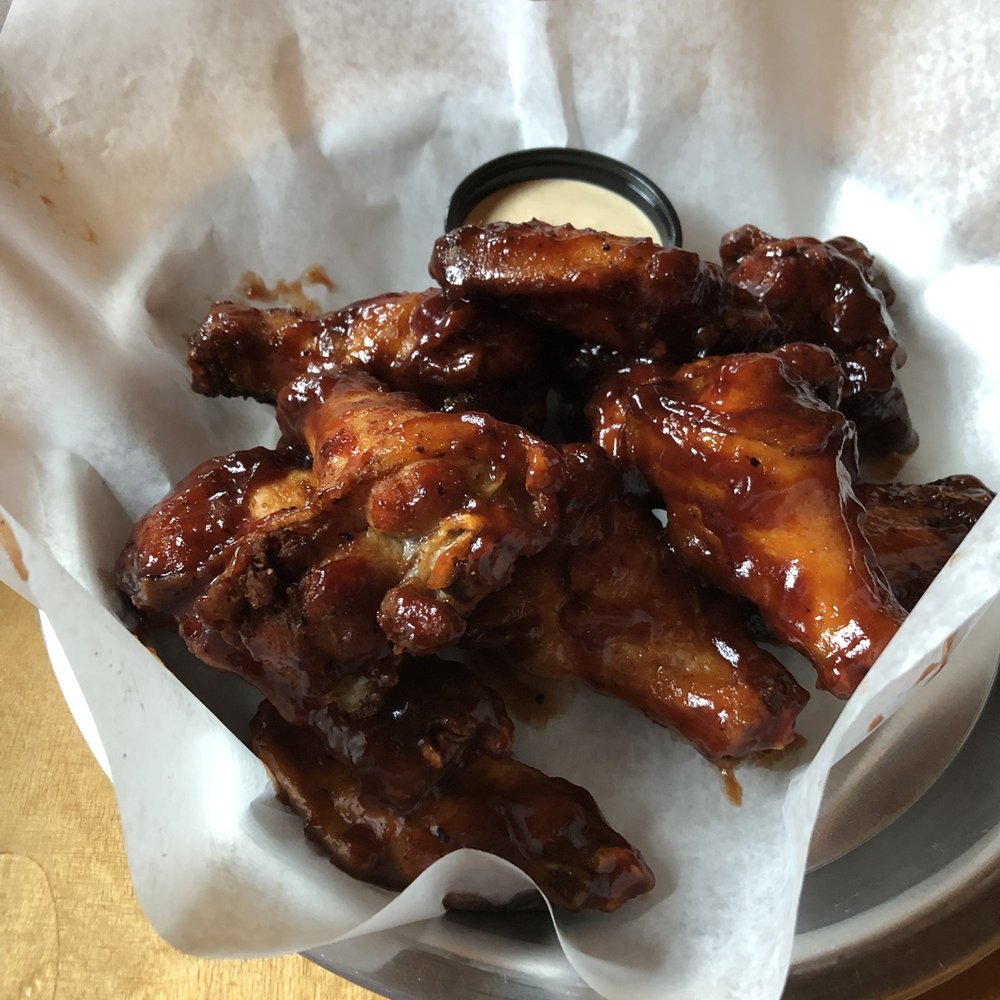 Lottie's Pub - Wings - Pubs Near Me - Chicago, Illinois Lottie's Pub - Wings - Pubs Near Me - Chicago, Illinois