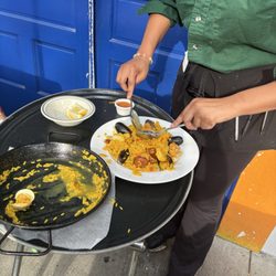 Cacique - PAELLA VALENCIANA