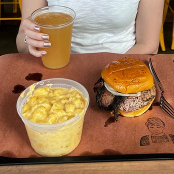 la Barbecue - Brisket sandwich - Barbeque Near Me - Austin, Texas