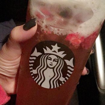 Starbucks - Venti peach green tea lemonade w/strawberries - Coffee & Tea Near Me - Henderson, Nevada Starbucks - Venti peach green tea lemonade w/strawberries - Coffee & Tea Near Me - Henderson, Nevada