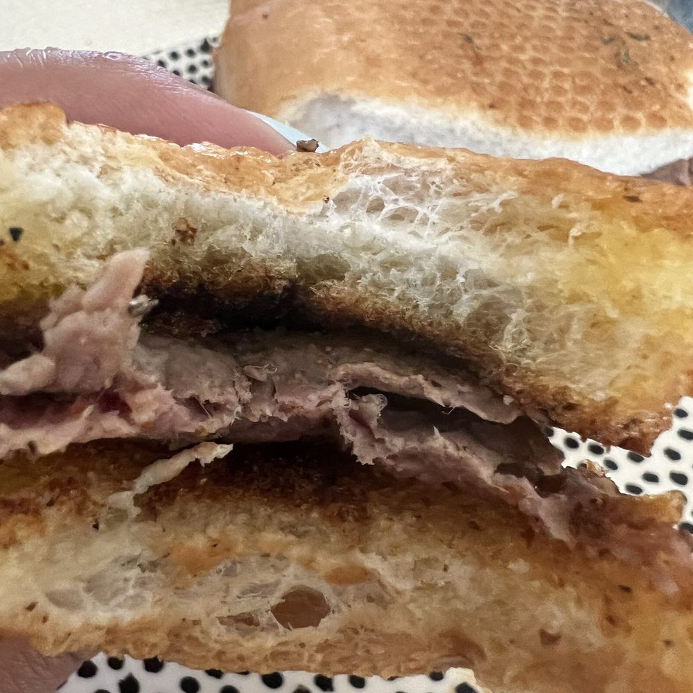 Mansmith's BBQ - Tri-tip sandwich - Food Trucks Near Me
