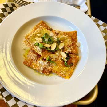 Vicini Pastaria - Ravioli - Pasta Shops Near Me - St. Louis, Missouri Vicini Pastaria - Ravioli - Pasta Shops Near Me - St. Louis, Missouri