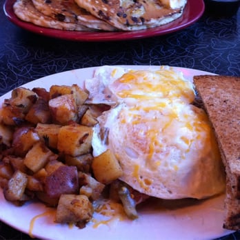 Dave's Diner - Huevos Rancheros - a special today. Absolutely wonderful. - Diners Near Me - Middleboro, Massachusetts Dave's Diner - Huevos Rancheros - a special today. Absolutely wonderful. - Diners Near Me - Middleboro, Massachusetts