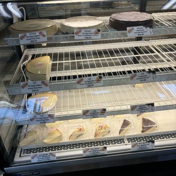Pocono Cheesecake Factory - Displayed Cheesecake and cheesecake slices - Bakeries Near Me - Swiftwater, Pennsylvania Pocono Cheesecake Factory - Displayed Cheesecake and cheesecake slices - Bakeries Near Me - Swiftwater, Pennsylvania