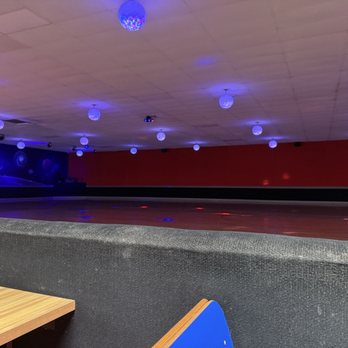 Foothill Skate Inn Inc - Skating Rinks Near Me - Sacramento, California Foothill Skate Inn Inc - Skating Rinks Near Me - Sacramento, California