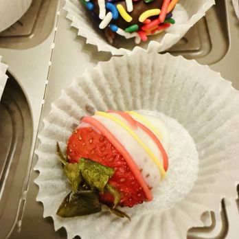 Blooms And Gifts - Small rotten strawberry, terribly decorated - Flowers & Gifts Near Me - Concord, California