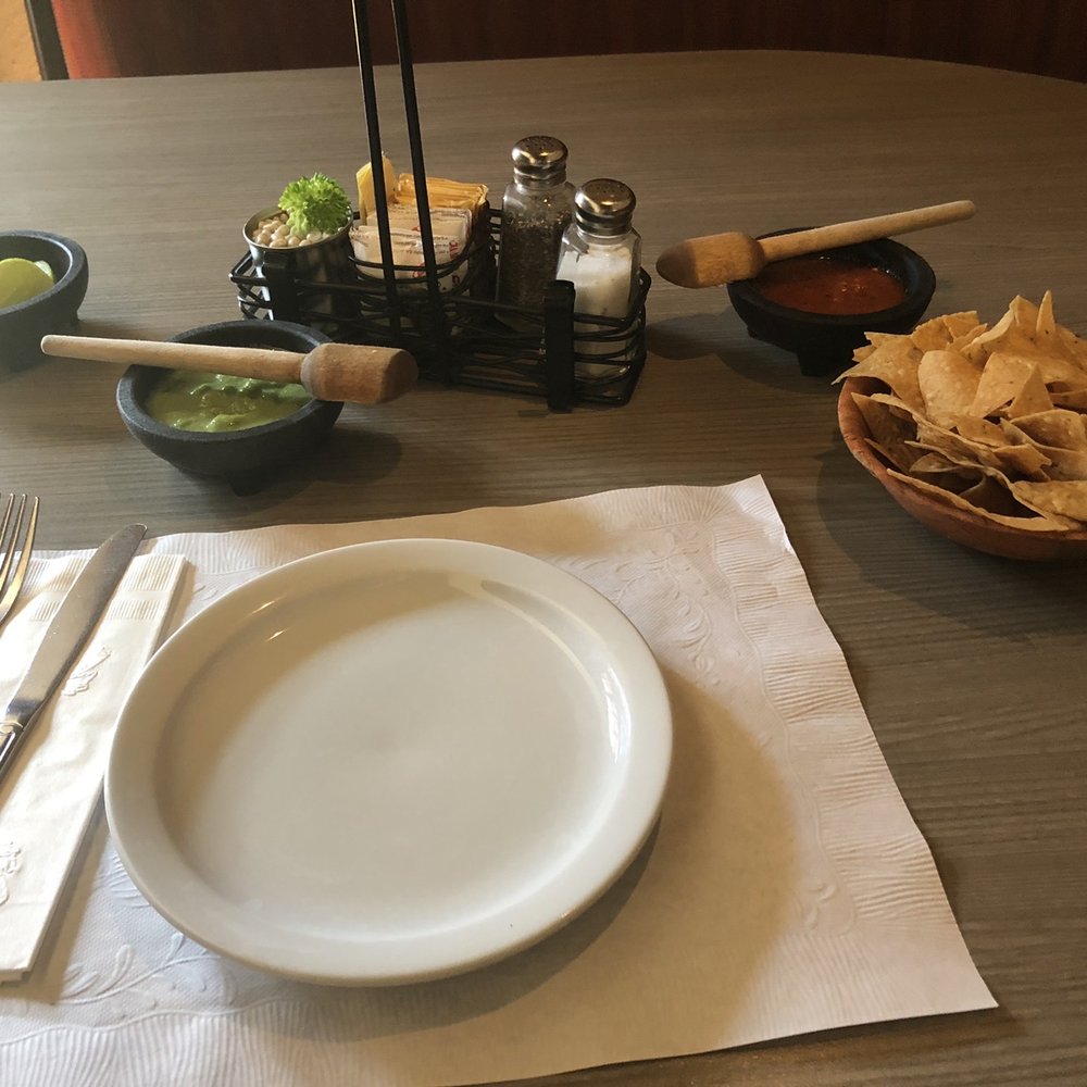 La Espadaña - Chips and salsa - Mexican Near Me - Tijuana, BCN La Espadaña - Chips and salsa - Mexican Near Me - Tijuana, BCN