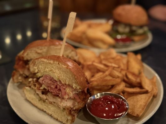 1501 Uptown Gastropub by null