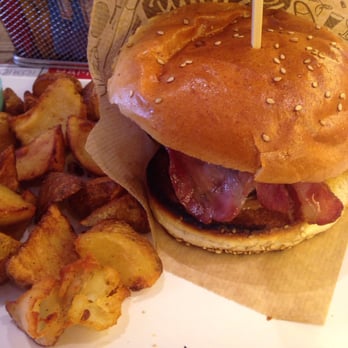 Goiko Grill - Elvis - Burgers Near Me - Madrid, M